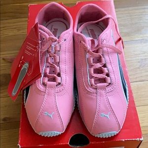 New in Box Girls Leather Puma